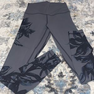 Womens LuluLemon Leggings